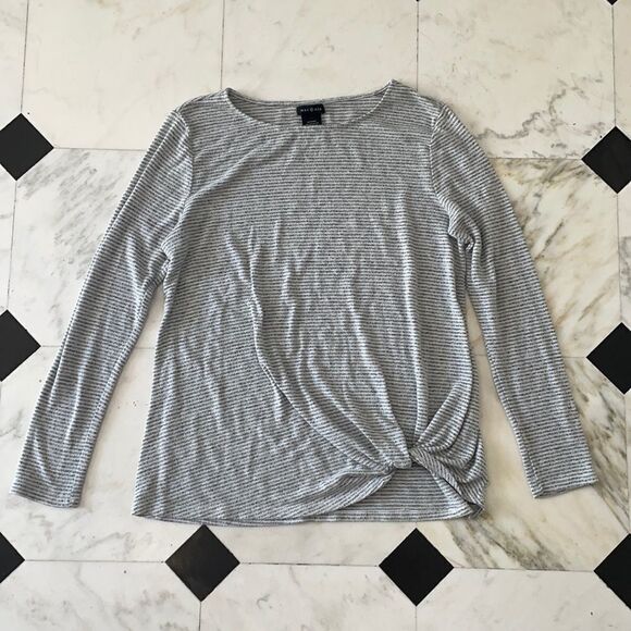 Max & Mia Gray and White Striped Knot Top - Picture 1 of 5